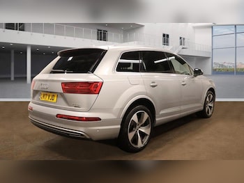 Used Audi Q7 2017 for sale - 77066710: Photo