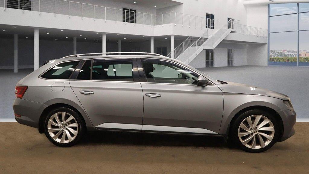Used Skoda Superb 2017 for sale - 76667386: Photo 10