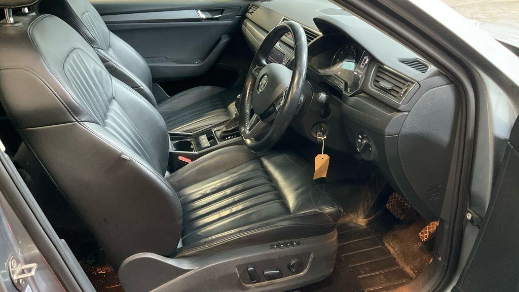 Used Skoda Superb 2017 for sale - 76667386: Photo 2