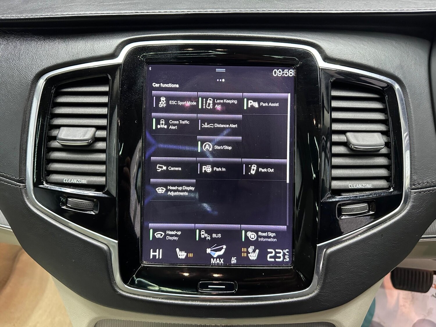 Used Volvo XC90 2015 for sale - 78058272: Photo 17