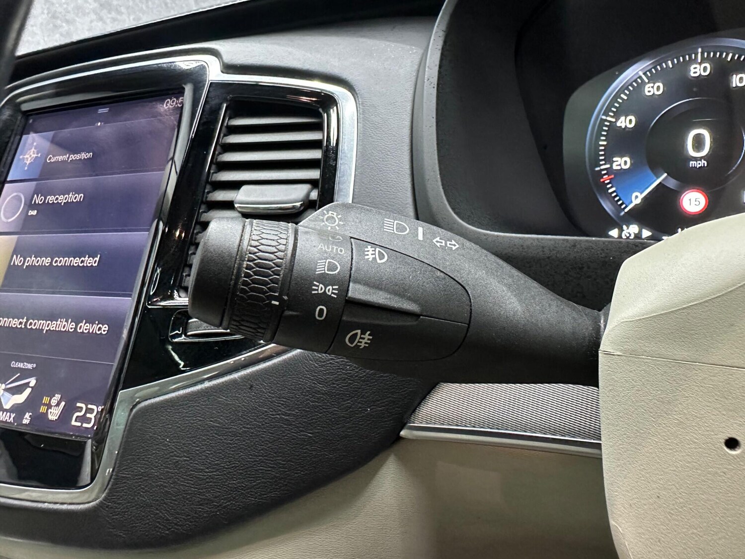 Used Volvo XC90 2015 for sale - 78058272: Photo 24