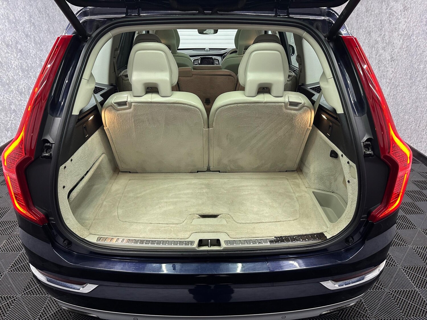 Used Volvo XC90 2015 for sale - 78058272: Photo 27