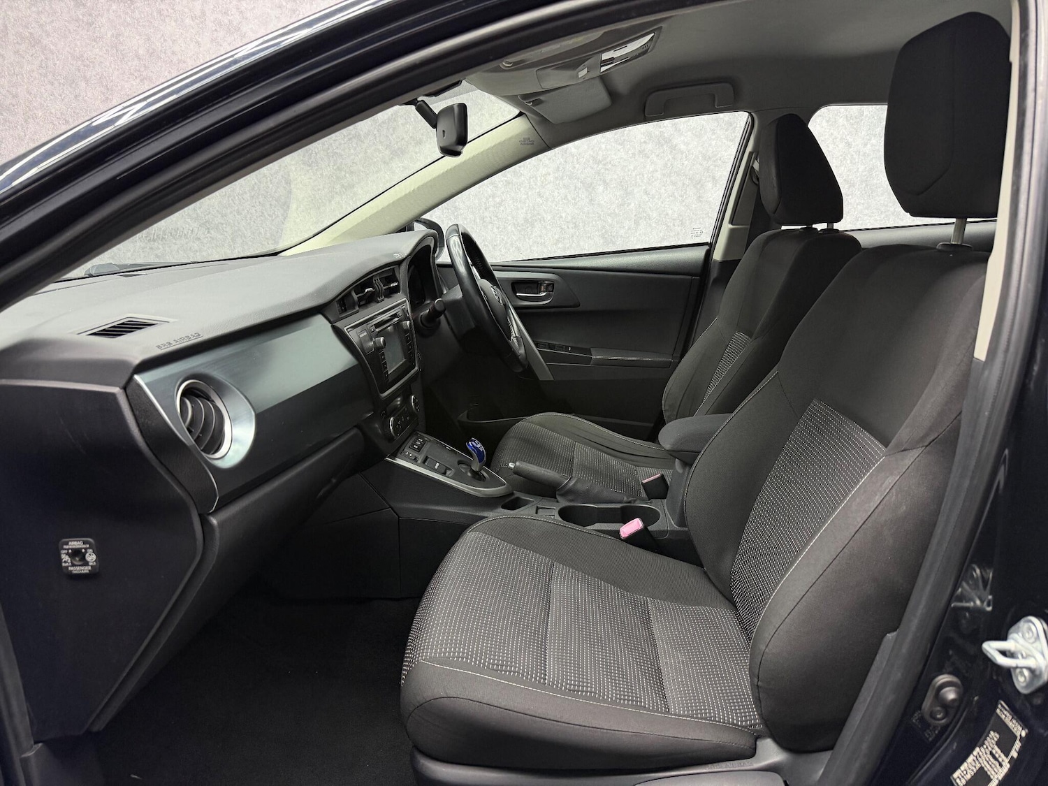 Used Toyota Auris 2013 for sale - 78058368: Photo 3