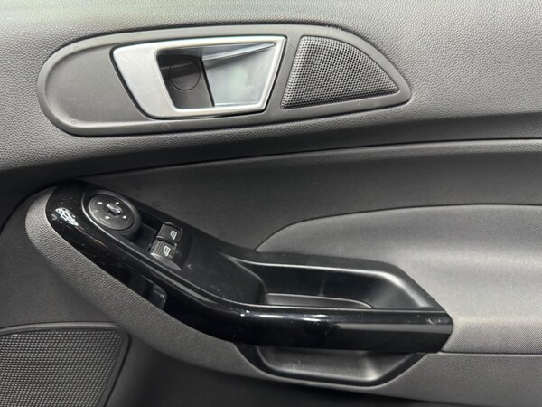 Used Ford Fiesta 2013 for sale - 74680331: Photo 15