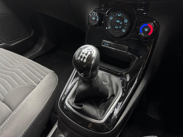 Used Ford Fiesta 2013 for sale - 74680331: Photo 8