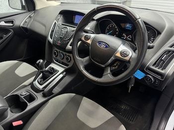Used Ford Focus 2011 for sale - 75154446: Photo