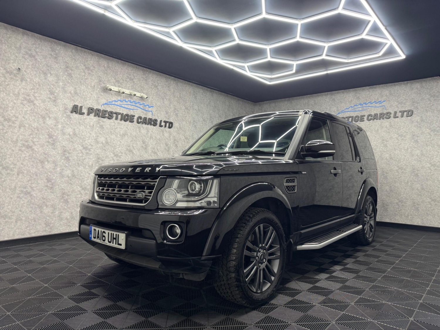 Used Land Rover Discovery 2016 for sale - 76457791: Photo 1