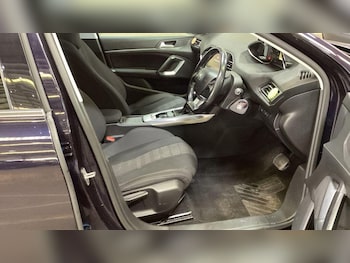 Used Peugeot 308 2016 for sale - 78301050: Photo