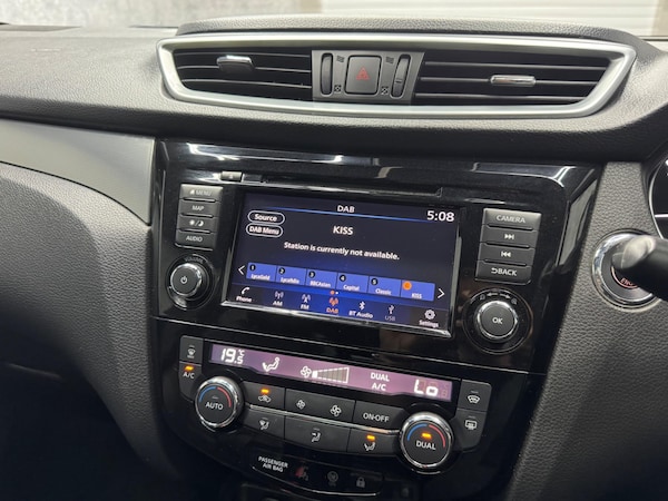 Used Nissan Qashqai 2018 for sale - 74498980: Photo 10