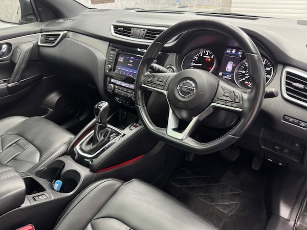 Used Nissan Qashqai 2018 for sale - 74498980: Photo 2