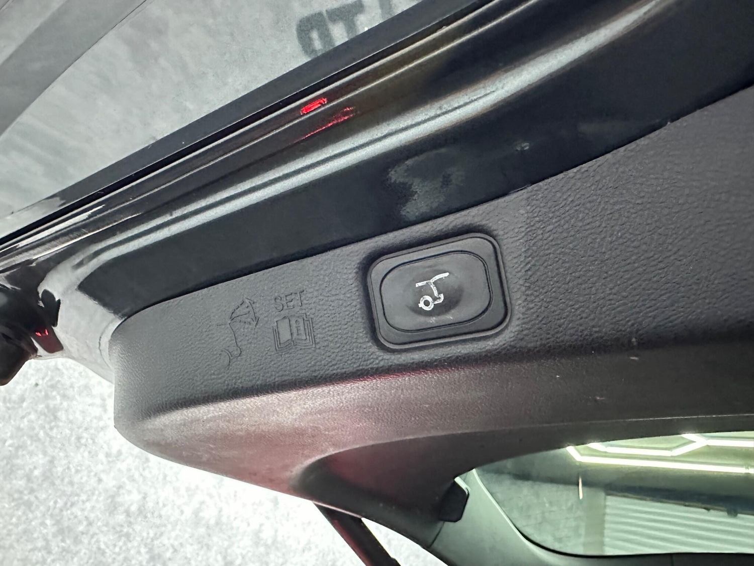 Used Ford Galaxy 2017 for sale - 77400726: Photo 37