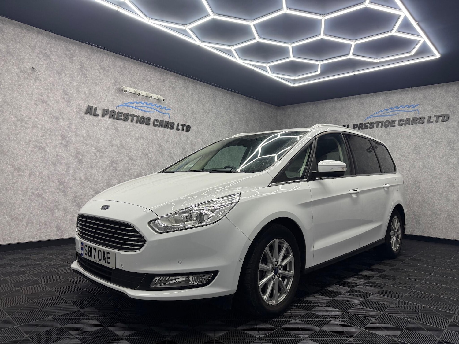Used Ford Galaxy 2017 for sale - 76607397: Photo 1
