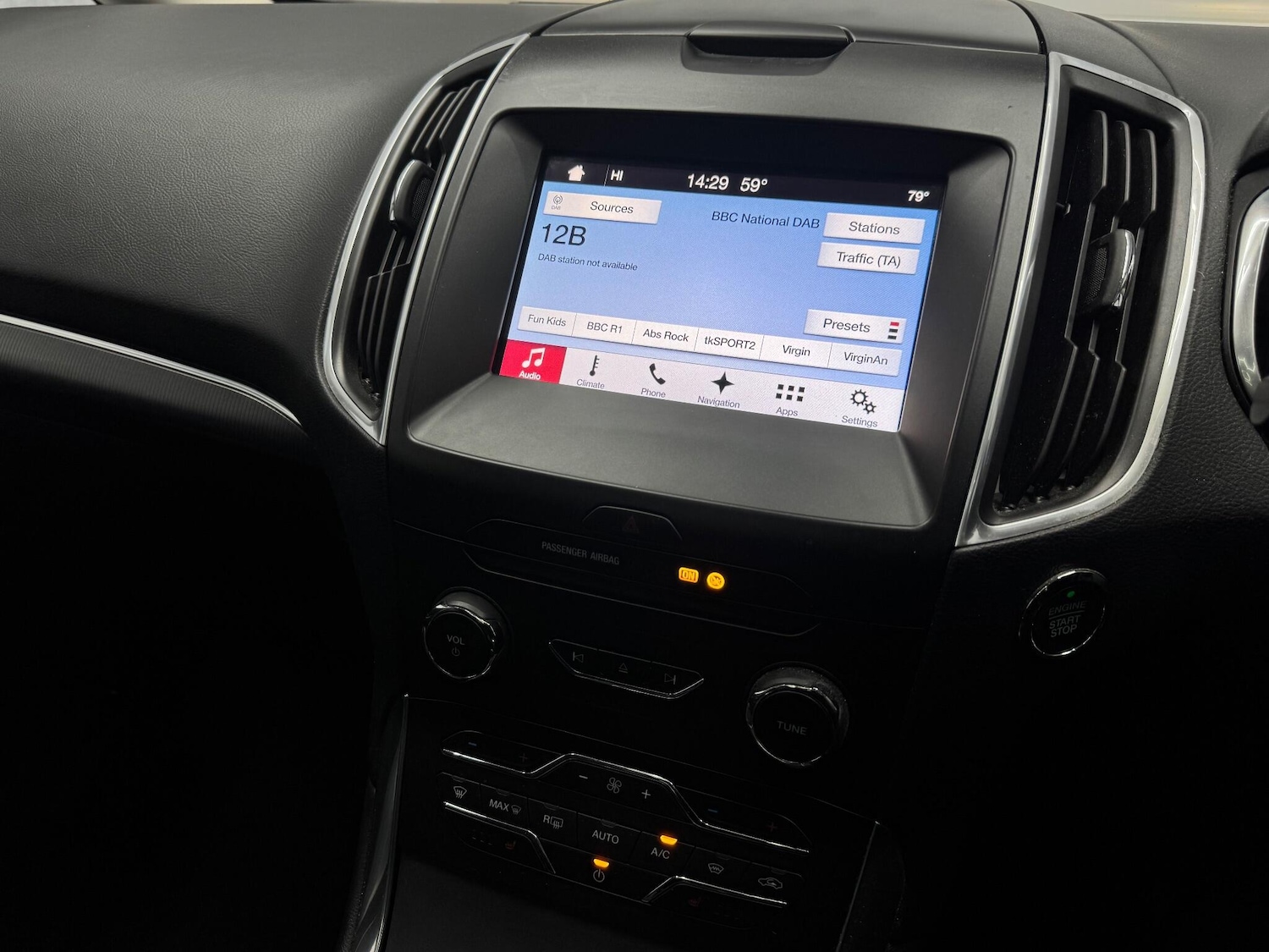 Used Ford Galaxy 2017 for sale - 76607397: Photo 11