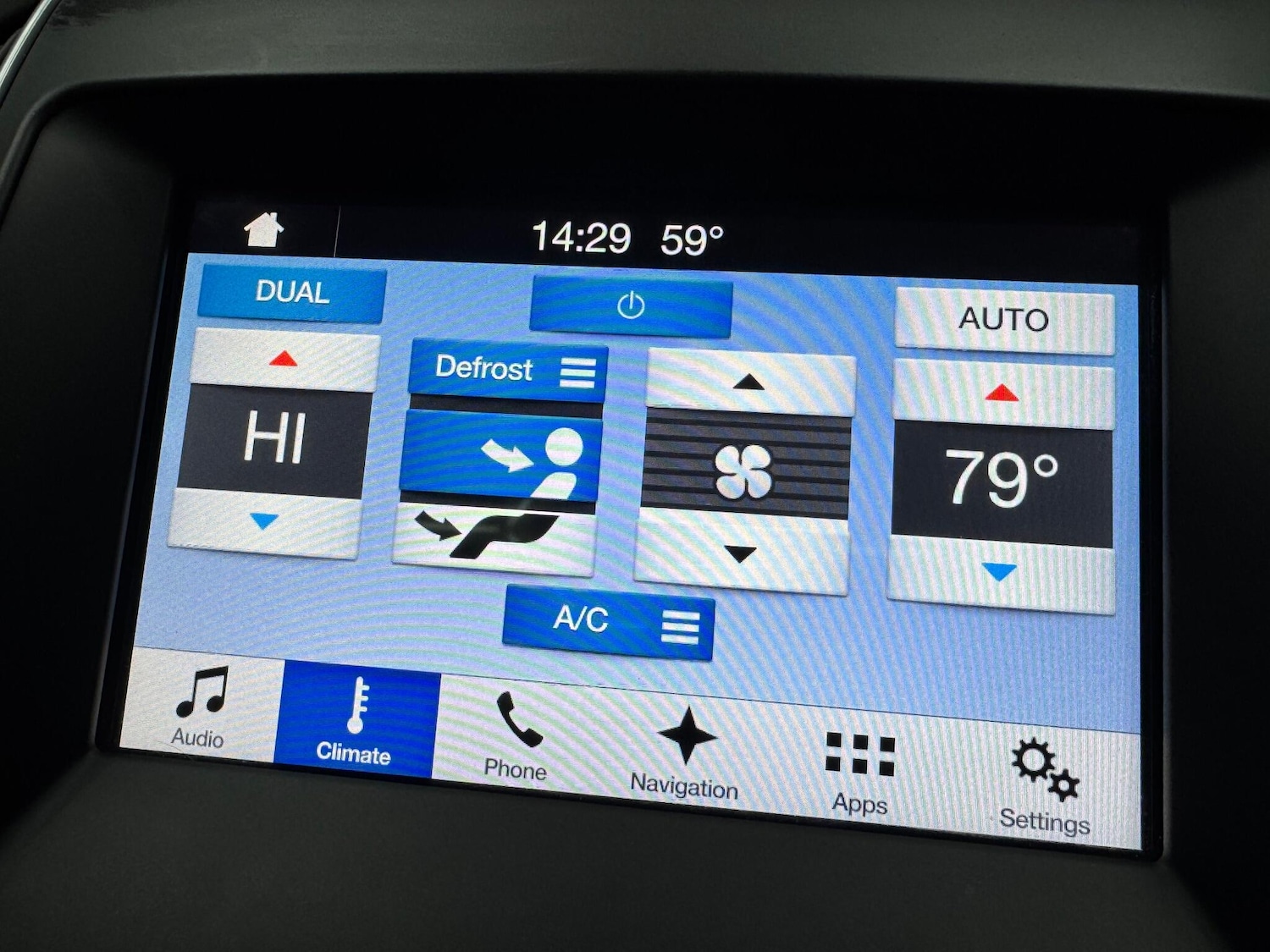 Used Ford Galaxy 2017 for sale - 76607397: Photo 17