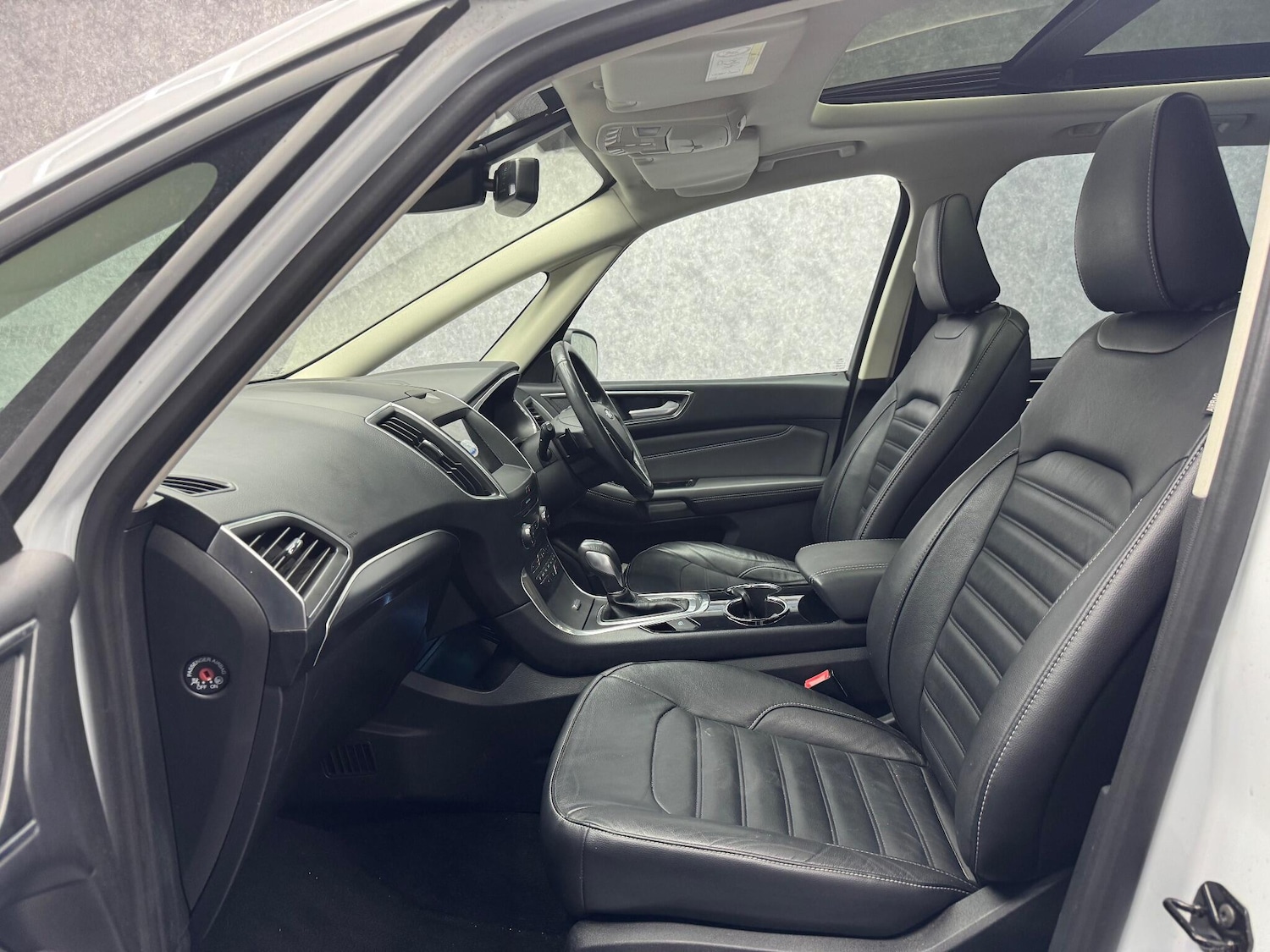 Used Ford Galaxy 2017 for sale - 76607397: Photo 2