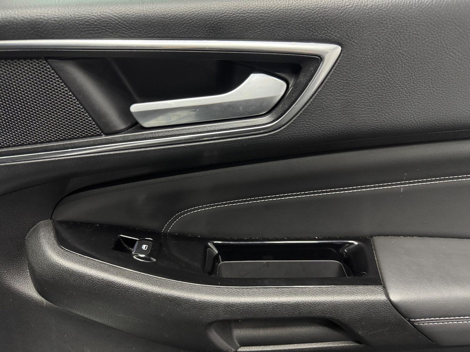 Used Ford Galaxy 2017 for sale - 76607397: Photo 23