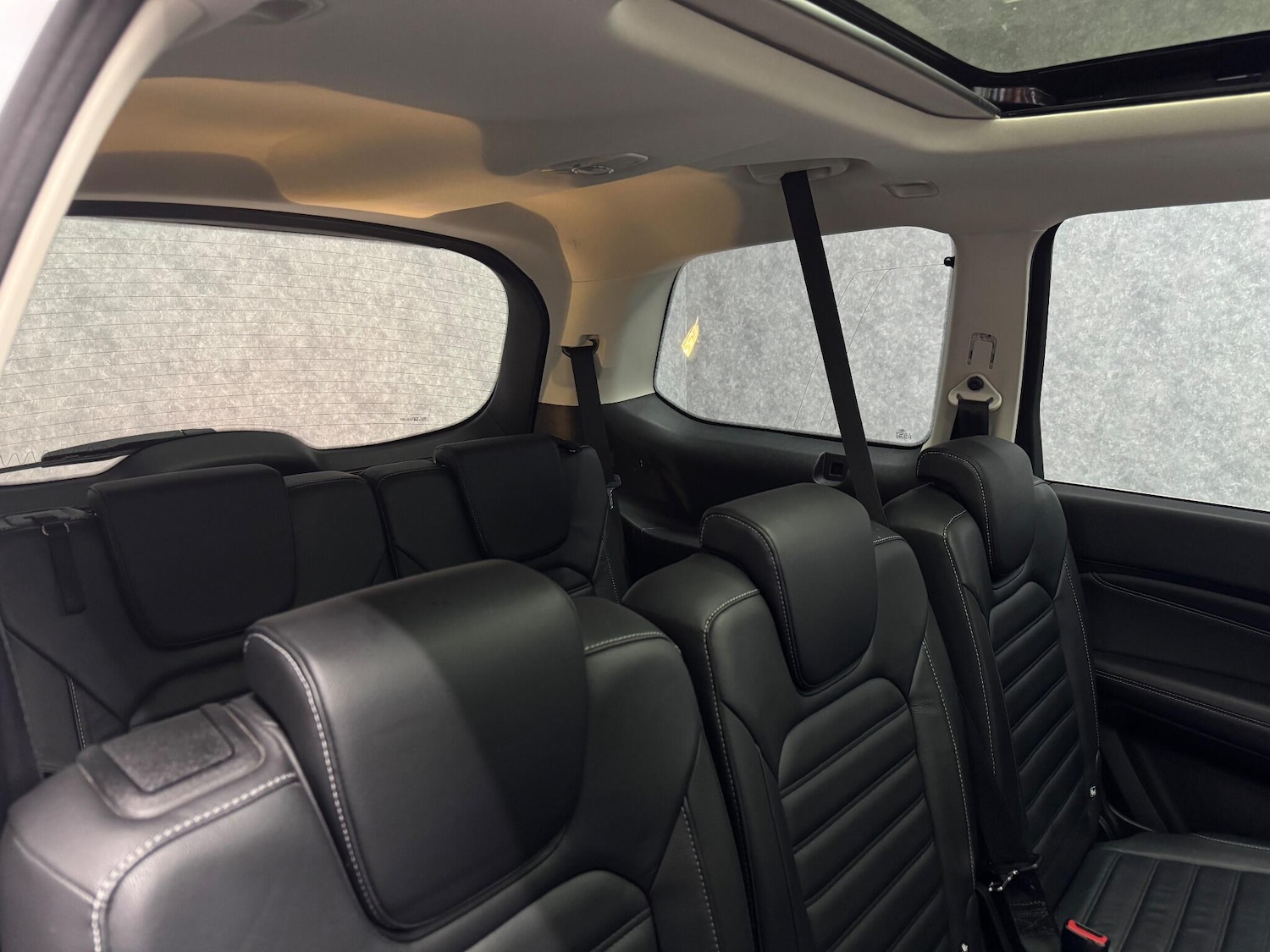 Used Ford Galaxy 2017 for sale - 76607397: Photo 24