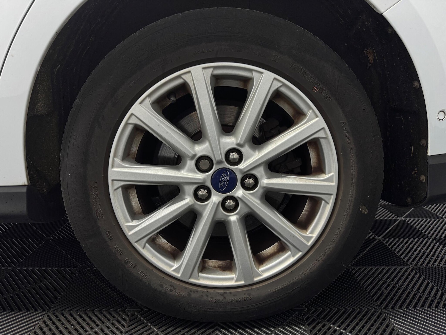 Used Ford Galaxy 2017 for sale - 76607397: Photo 33