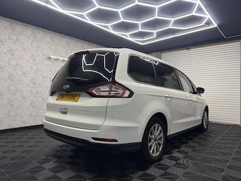 Used Ford Galaxy 2017 for sale - 76607397: Photo