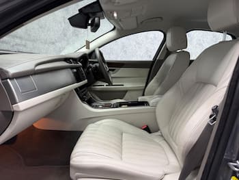 Used Jaguar XF 2018 for sale - 79664578: Photo