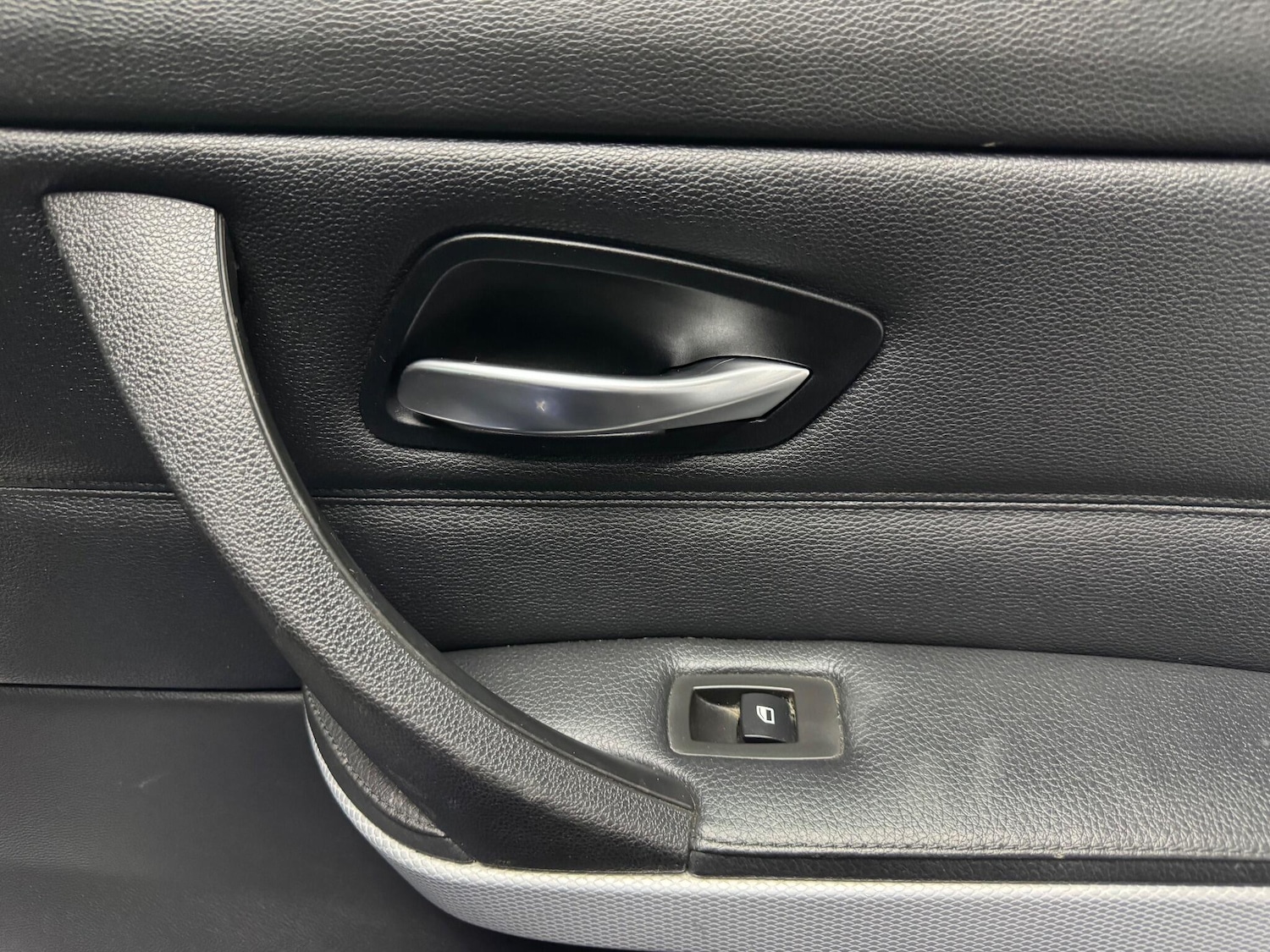 Used BMW 3 Series 2010 for sale - 76537873: Photo 17