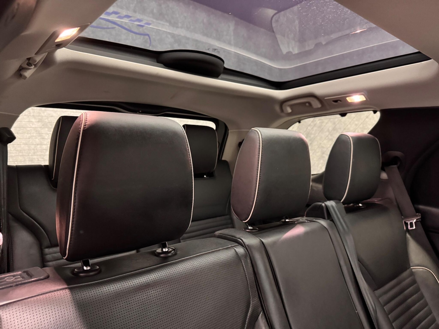 Used Land Rover Discovery 2017 for sale - 78058965: Photo 10