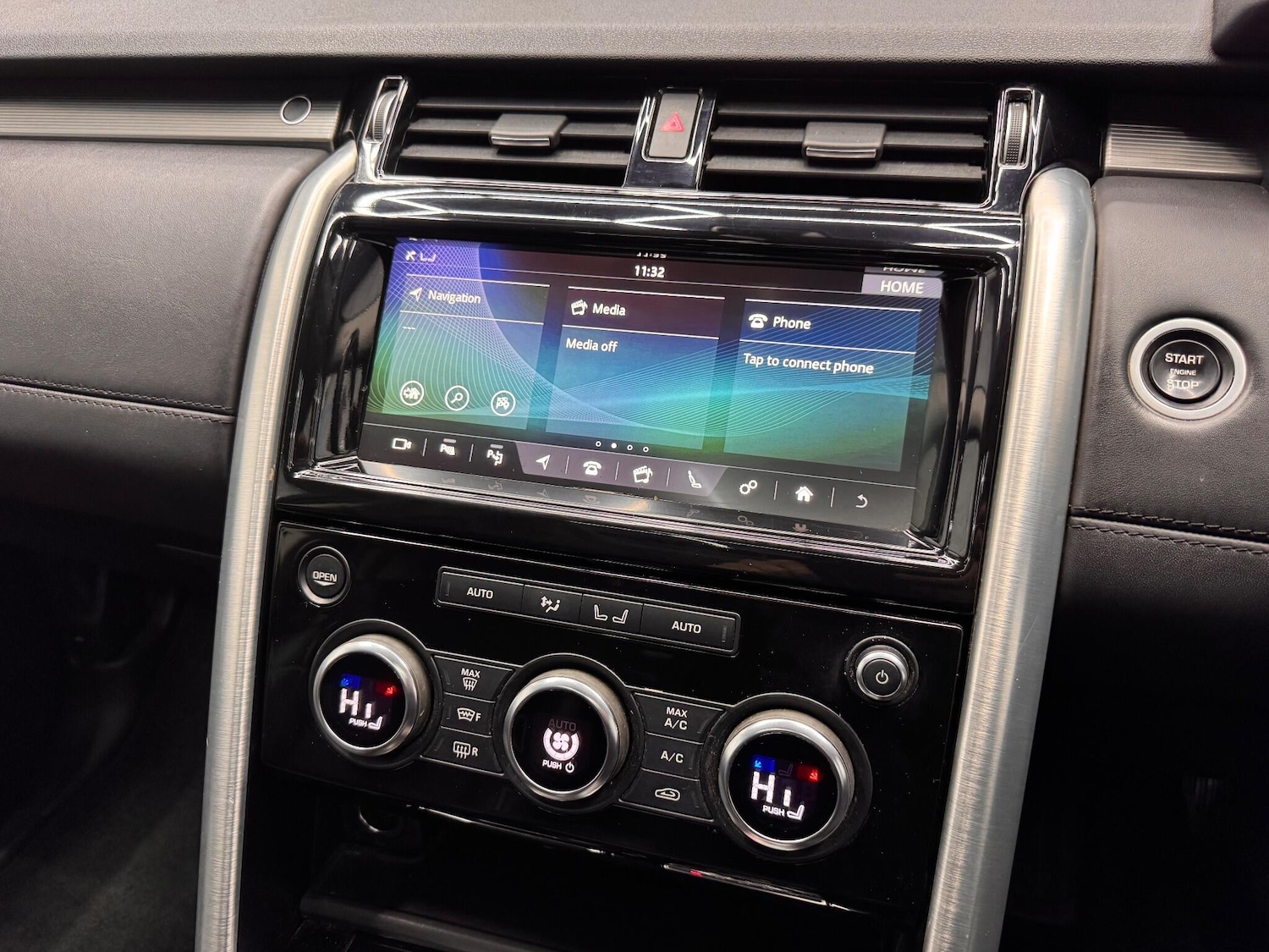 Used Land Rover Discovery 2017 for sale - 78058965: Photo 11