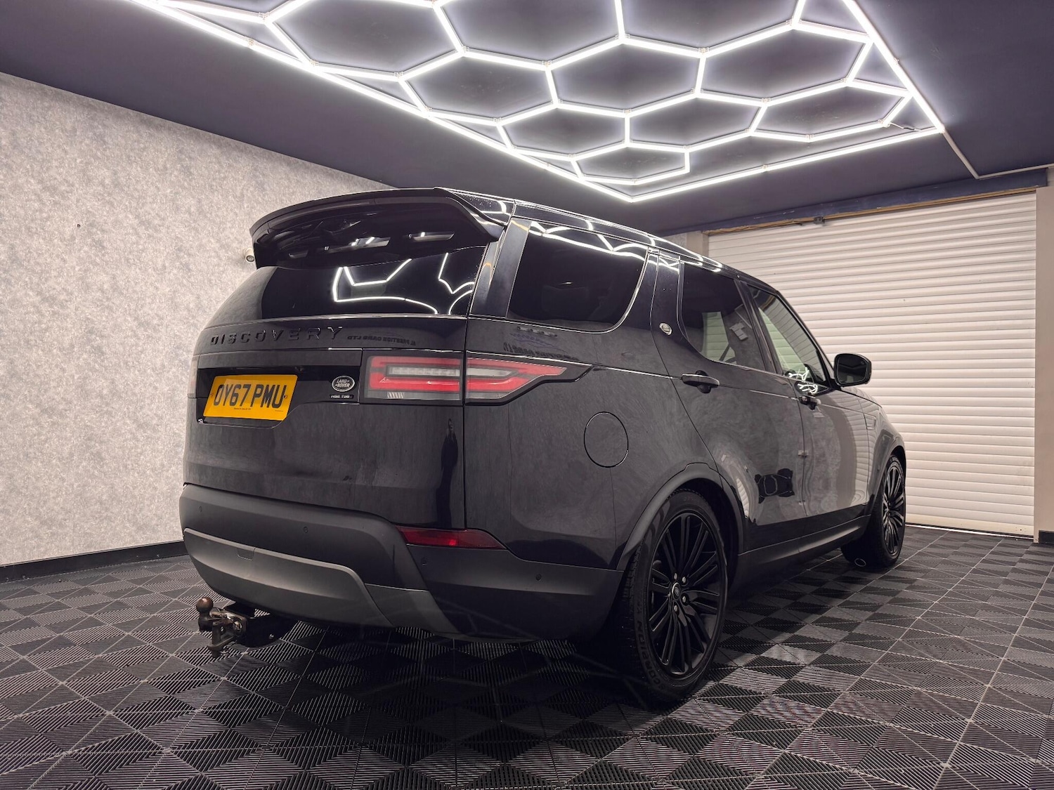 Used Land Rover Discovery 2017 for sale - 78058965: Photo 4