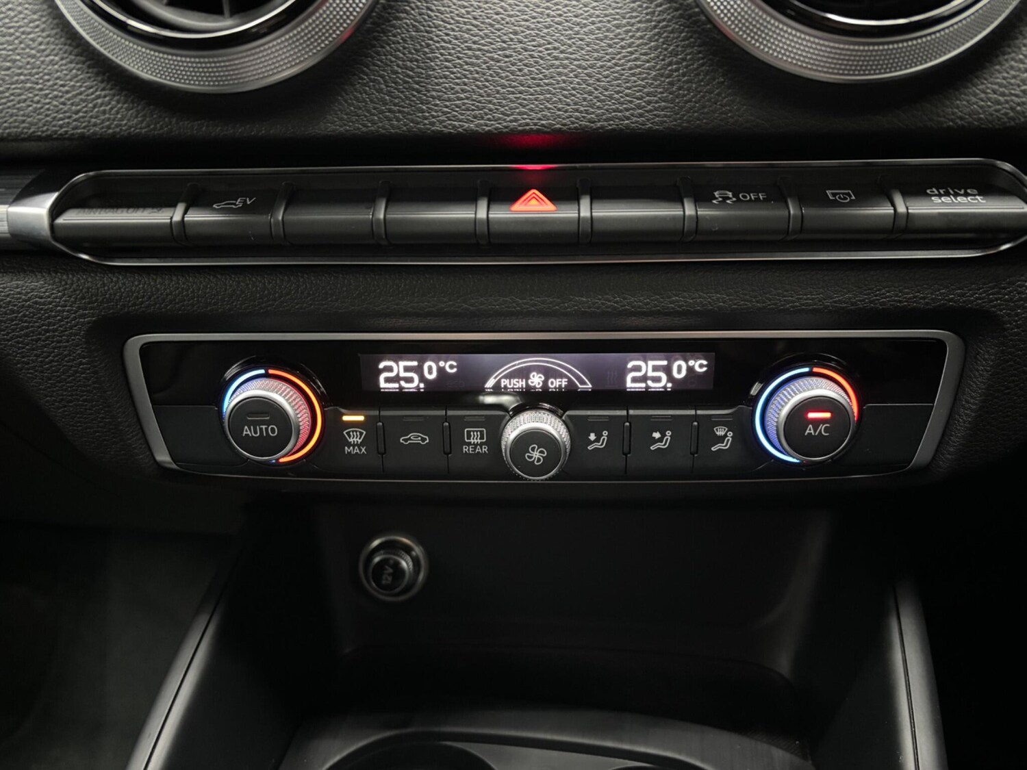 Used Audi A3 2020 for sale - 78058361: Photo 38