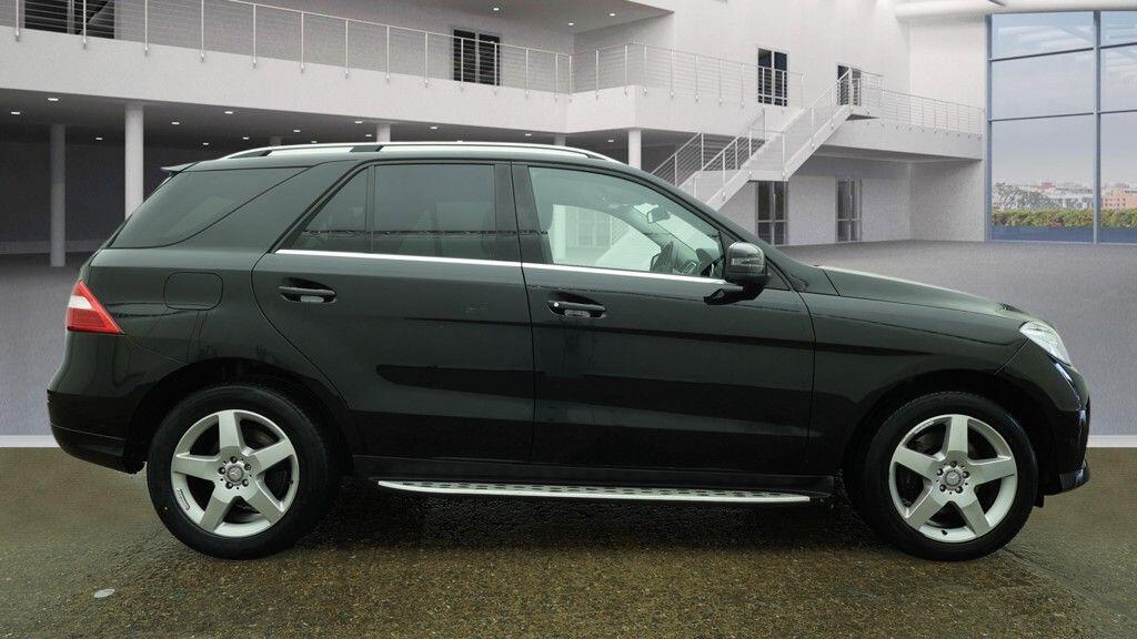 Used Mercedes-Benz M Class 2014 for sale - 77479494: Photo 8