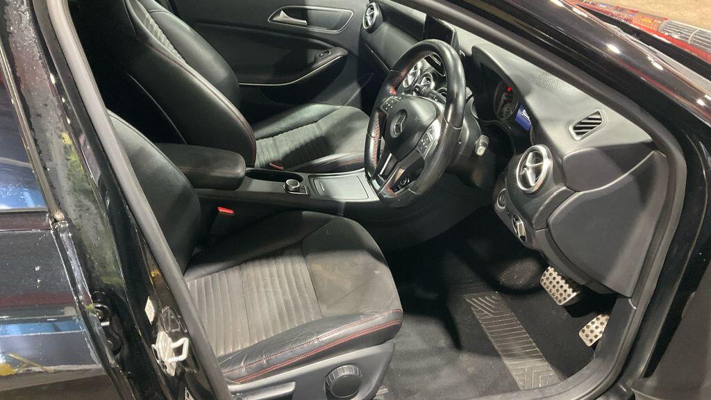 Used Mercedes-Benz A-Class 2015 for sale - 77425216: Photo 2