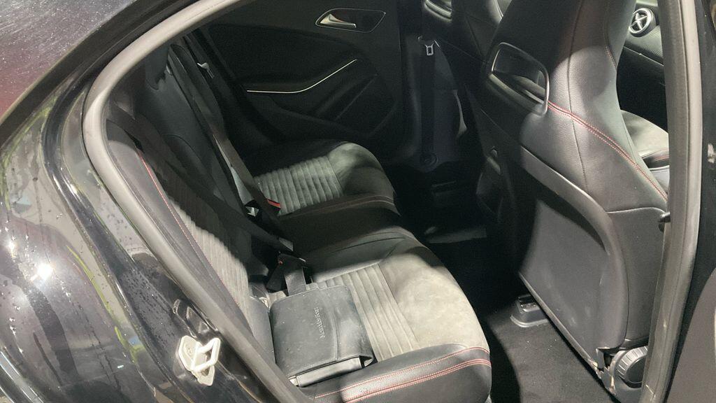 Used Mercedes-Benz A-Class 2015 for sale - 77425216: Photo 3