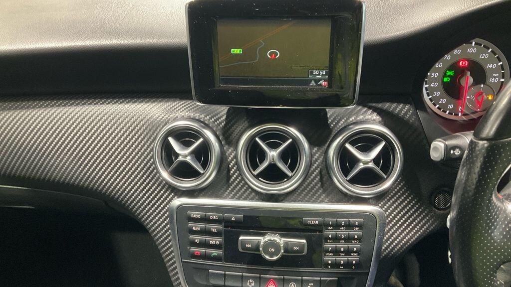 Used Mercedes-Benz A-Class 2015 for sale - 77425216: Photo 4