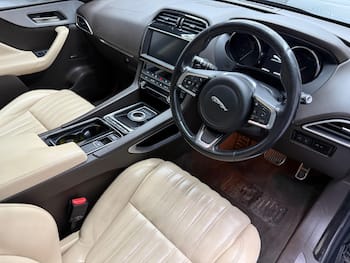 Used Jaguar F-Pace 2019 for sale - 79664334: Photo