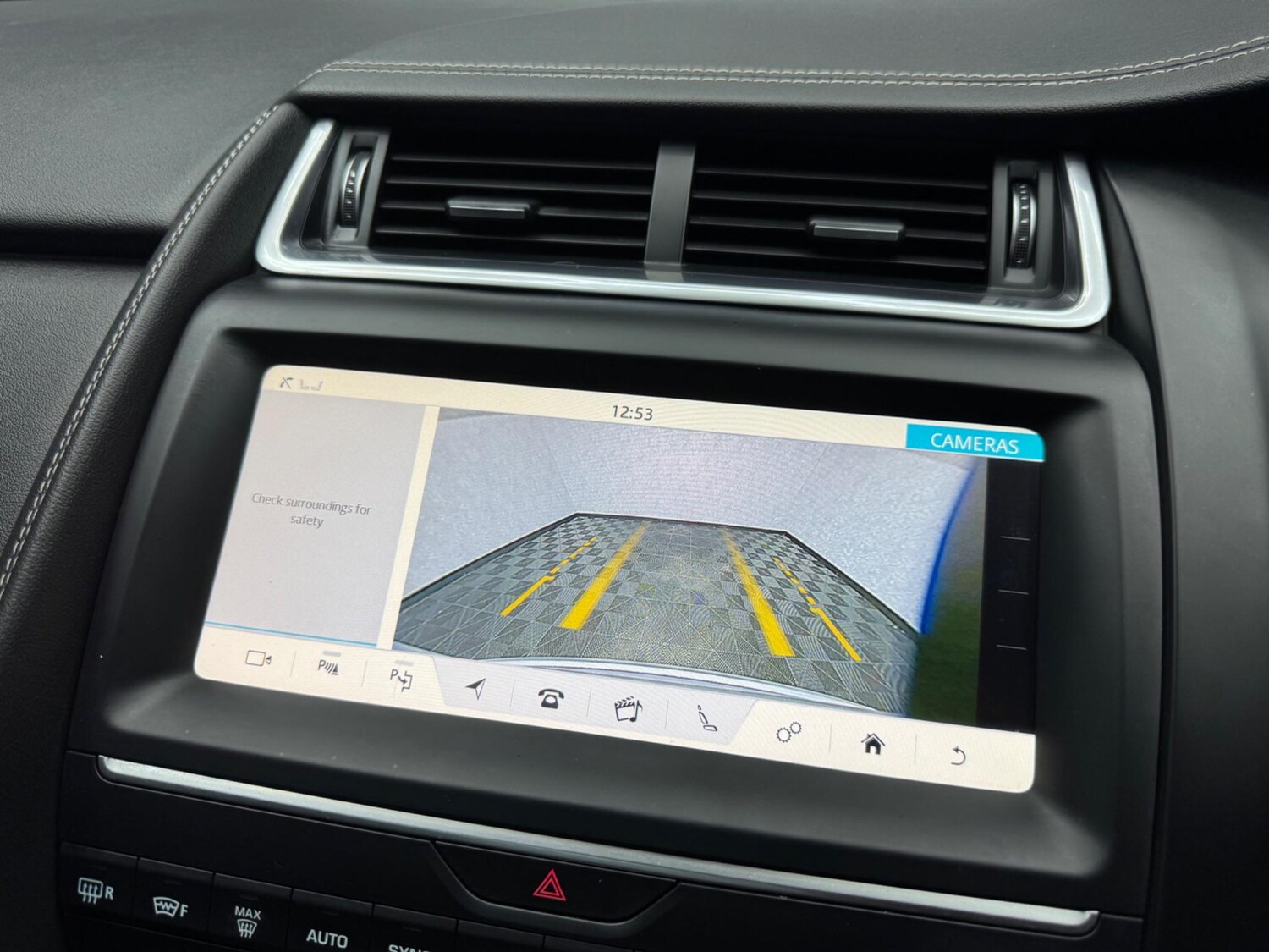 Used Jaguar E-Pace 2019 for sale - 78058046: Photo 15