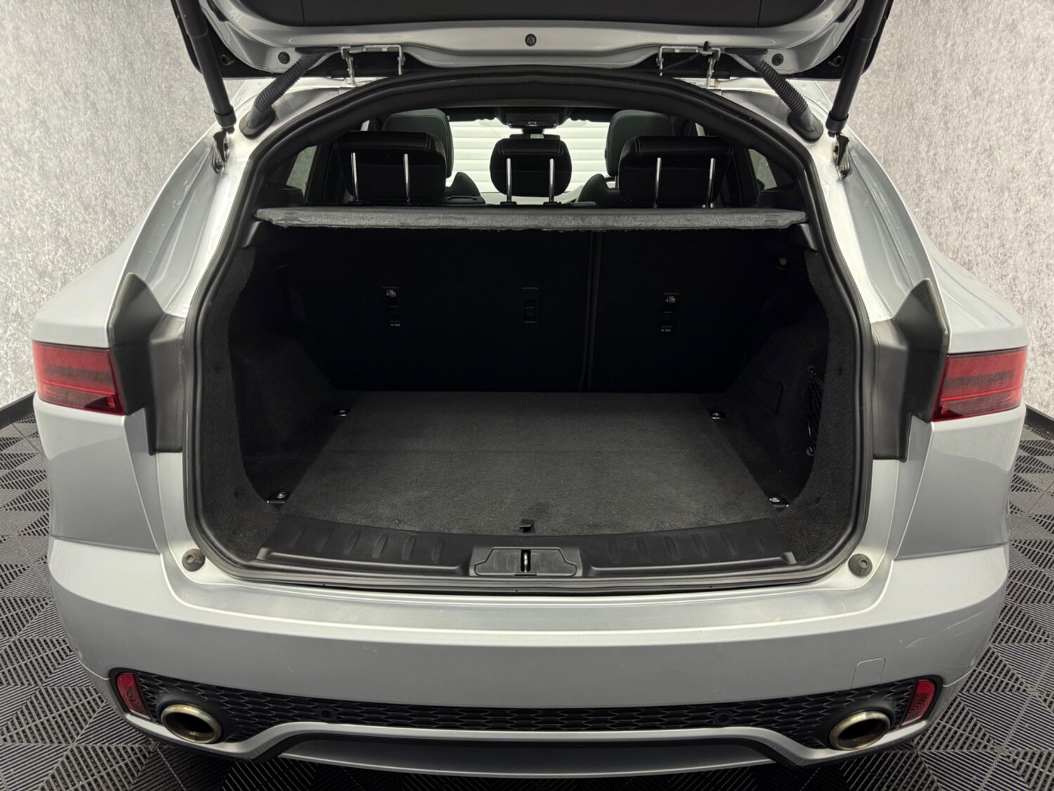 Used Jaguar E-Pace 2019 for sale - 78058046: Photo 29