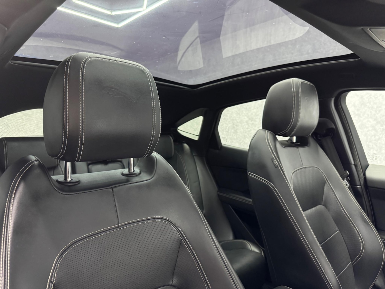 Used Jaguar E-Pace 2019 for sale - 78058046: Photo 5