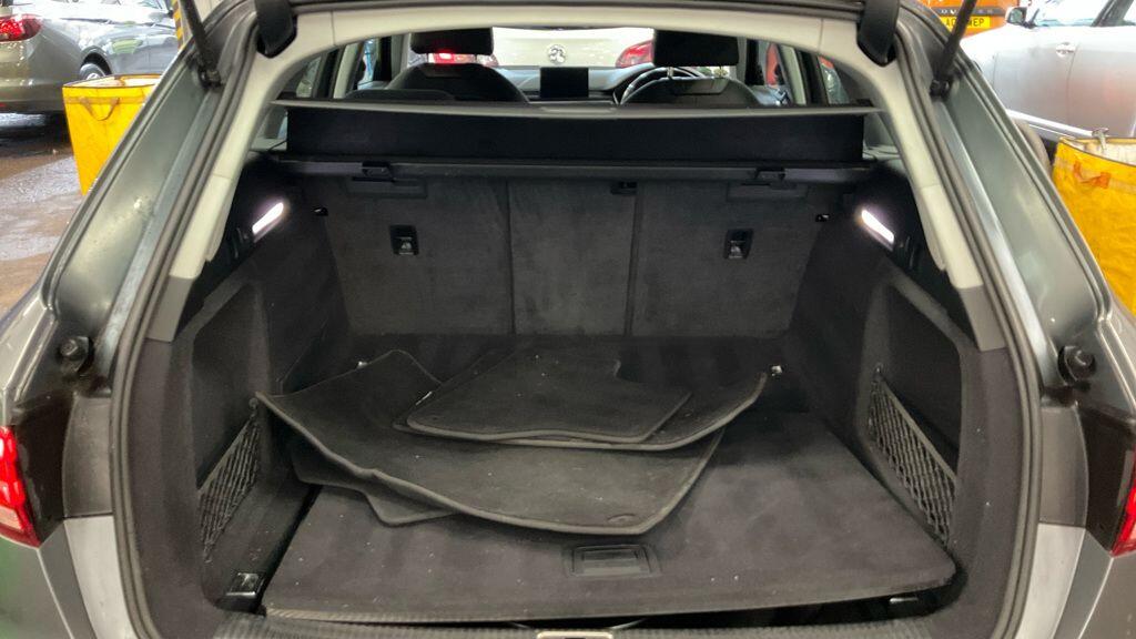 Used Audi A4 Avant 2017 for sale - 76560976: Photo 9