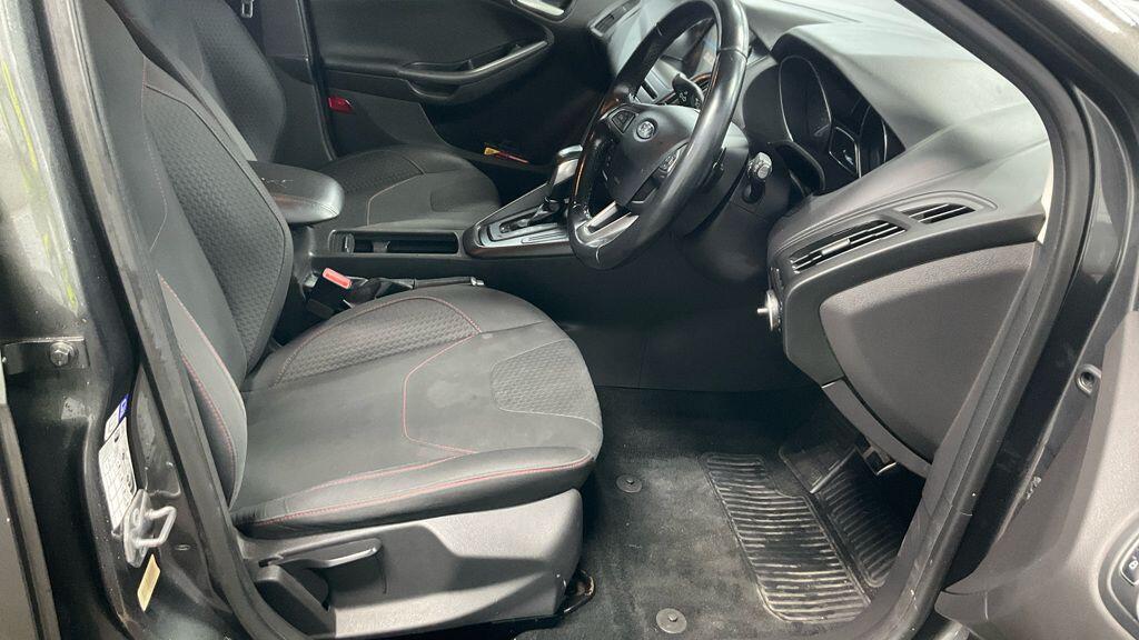 Used Ford Focus 2015 for sale - 77479003: Photo 2