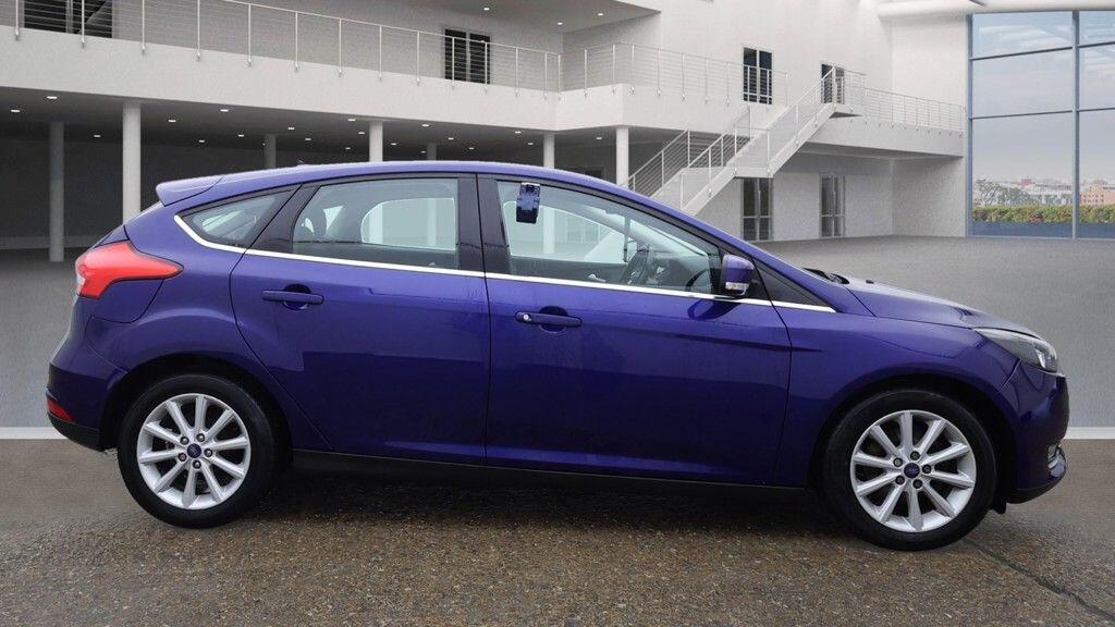 Used Ford Focus 2017 for sale - 76549334: Photo 10