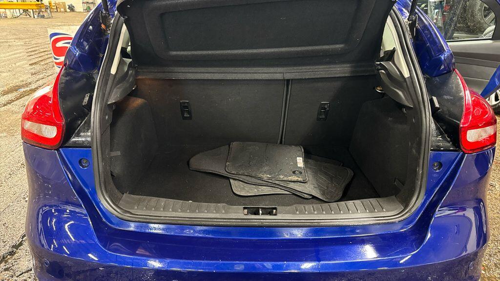 Used Ford Focus 2017 for sale - 76549334: Photo 12