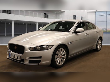 Used Jaguar XE 2015 for sale - 78058028: Photo