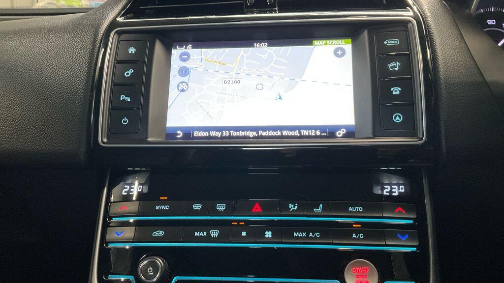 Used Jaguar XE for sale - 78058028: Photo 4