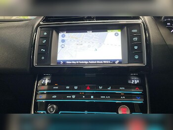 Used Jaguar XE 2015 for sale - 78058028: Photo