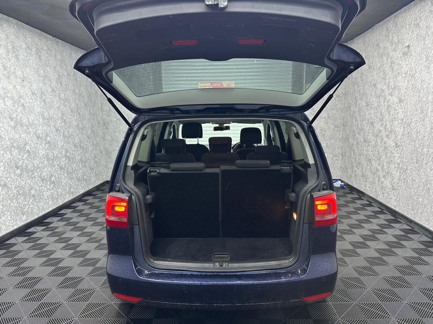 Used Volkswagen Touran for sale - 78057530: Photo 15