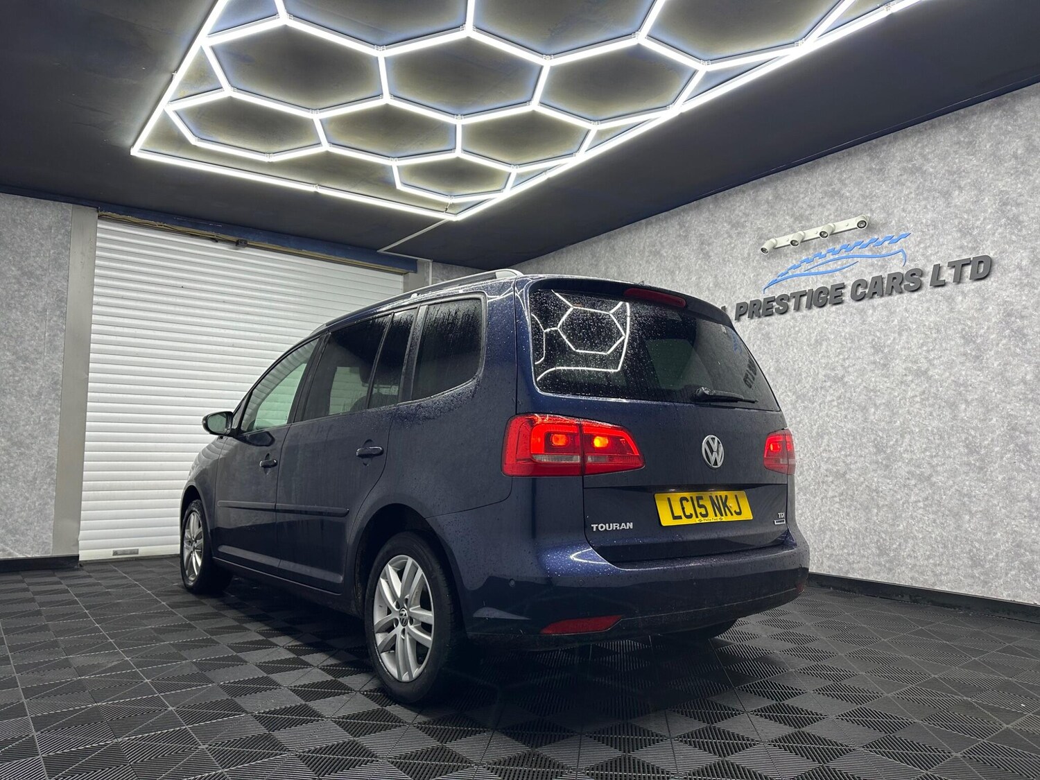 Used Volkswagen Touran for sale - 78057530: Photo 16