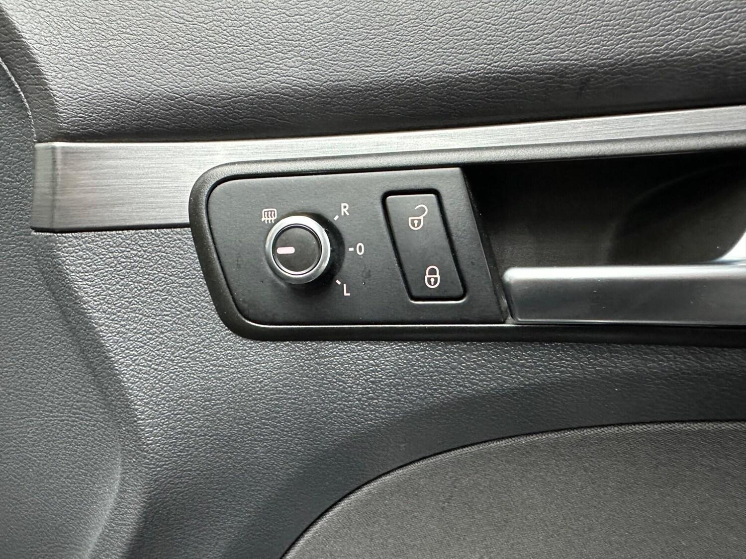 Used Volkswagen Touran for sale - 78057530: Photo 17