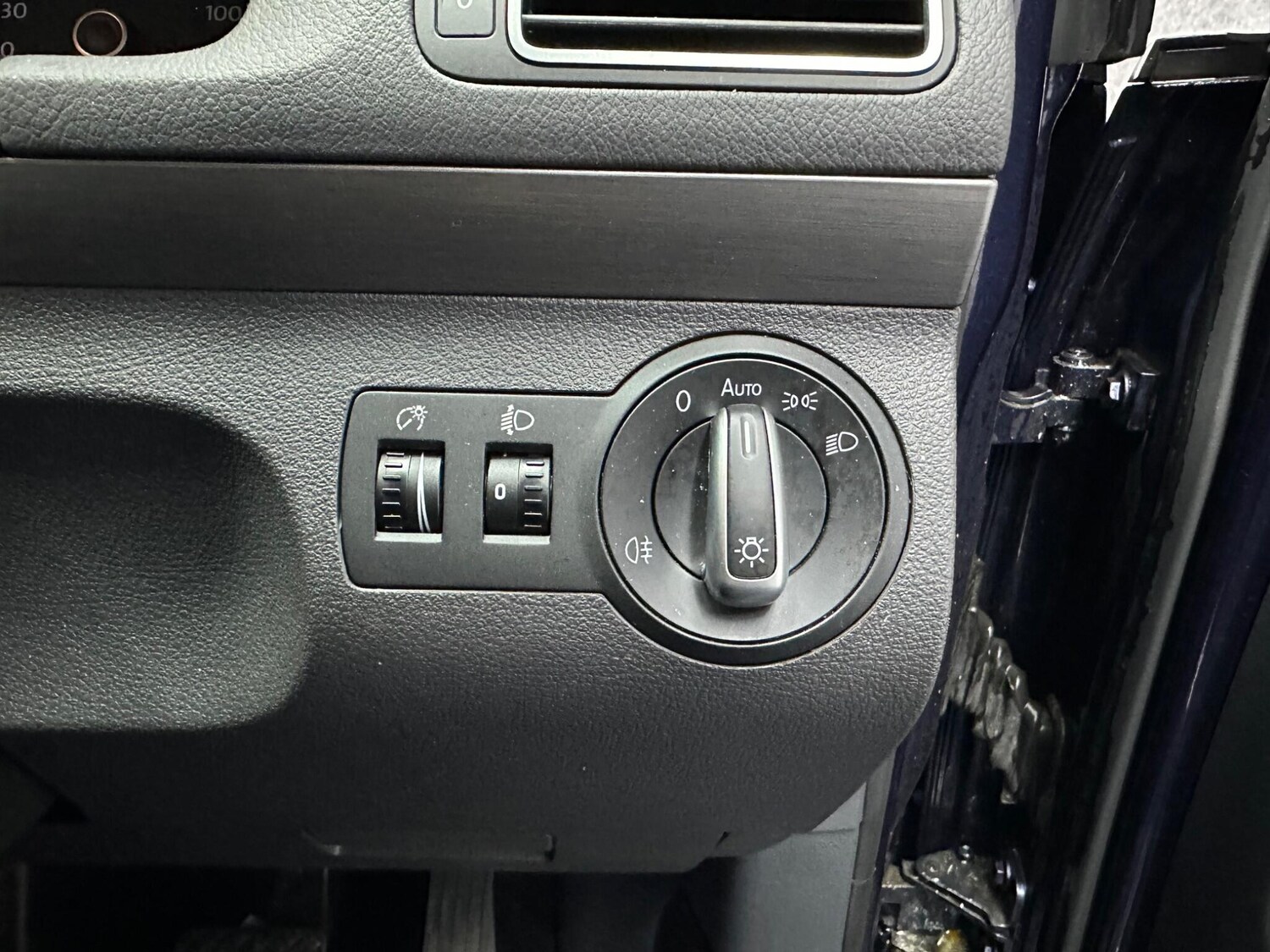 Used Volkswagen Touran for sale - 78057530: Photo 19