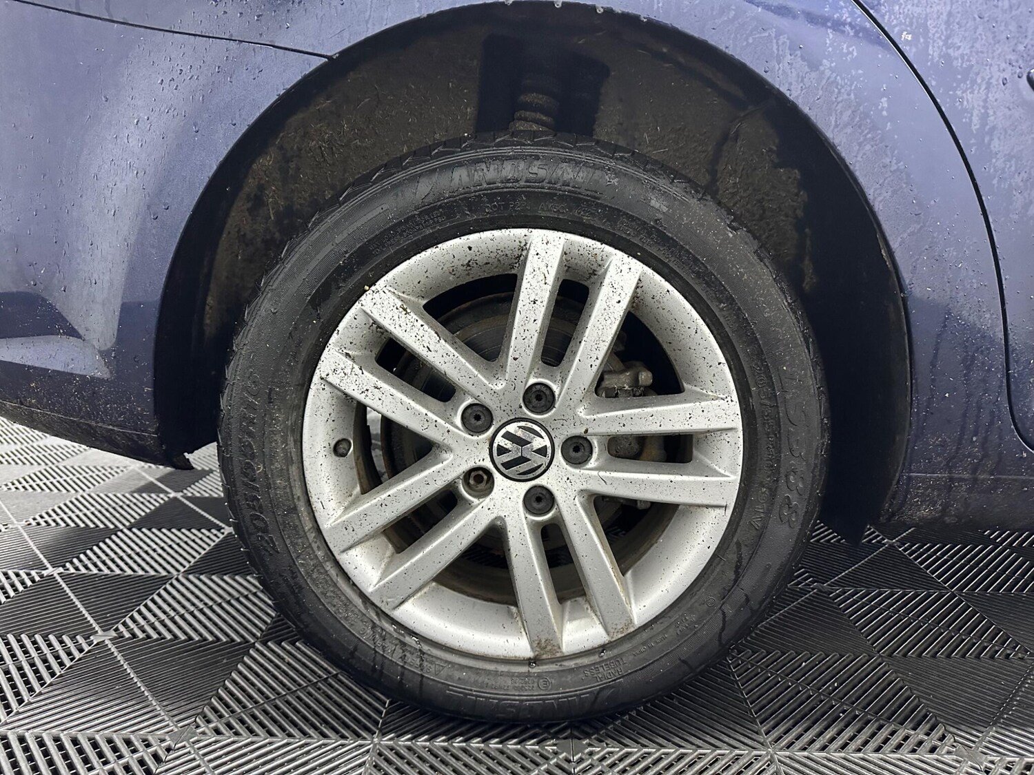 Used Volkswagen Touran for sale - 78057530: Photo 23