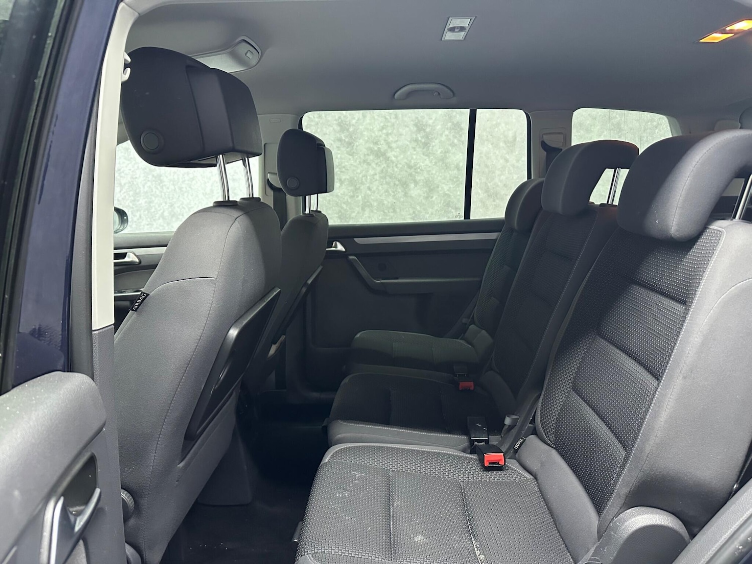 Used Volkswagen Touran for sale - 78057530: Photo 3